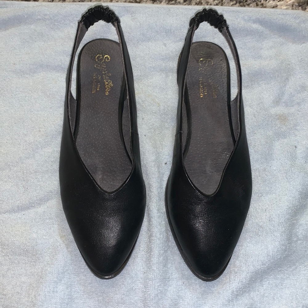 Seychelles Black Pointed Flats